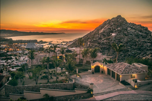 A Family Destination Like No Other - Villa Las Palmas